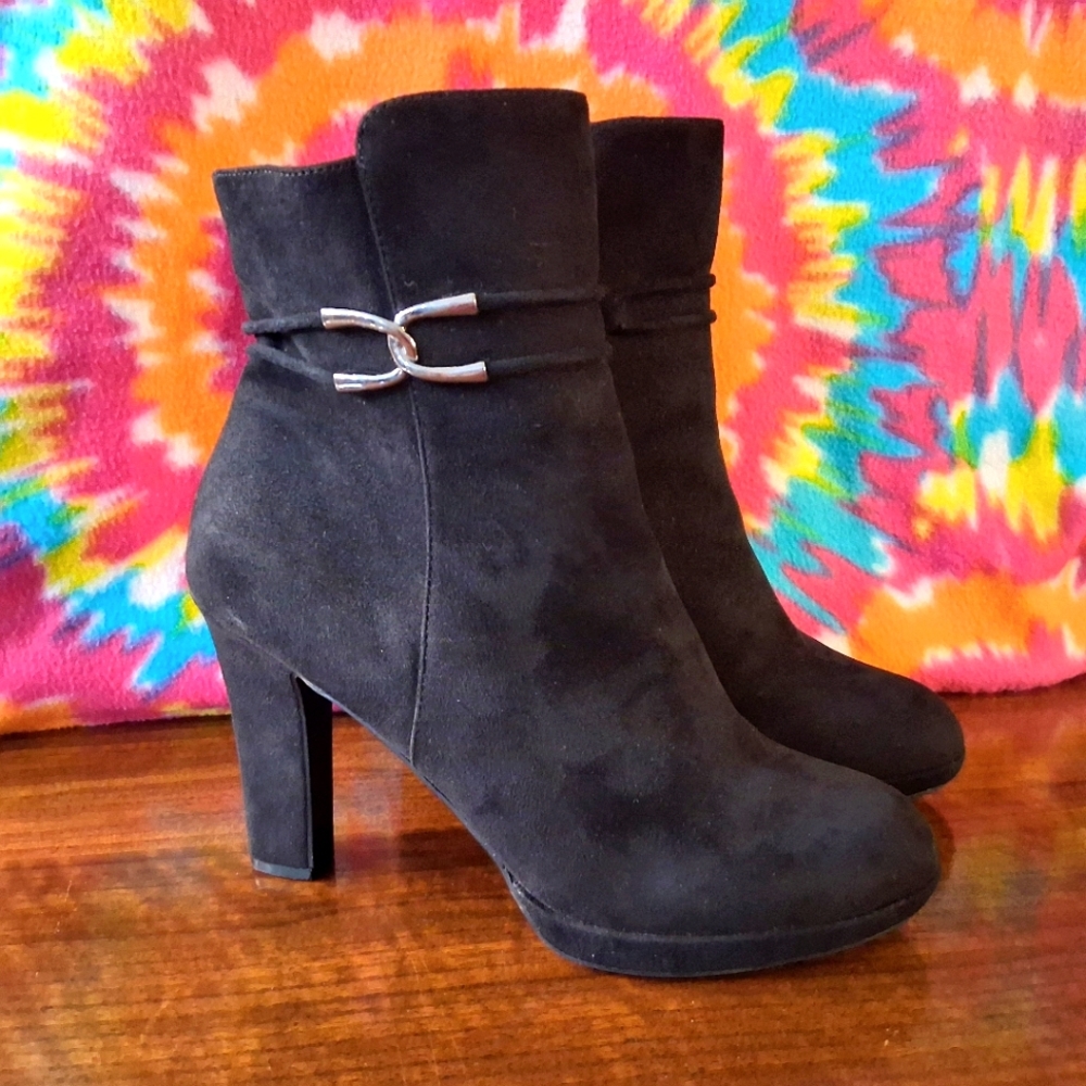 Impo Black Suede Leather Ankle Boots Side Zipper Heeled Silver Buckle Accent 10 - Picture 3 of 14